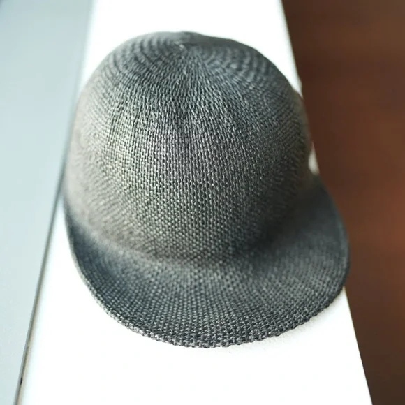 JANESSA LEONELysa Strap Cap Hat in Black, baseball gold 